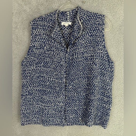 Orvis Sweaters - Orvis Blue and White chunky knit vest large 100% cotton